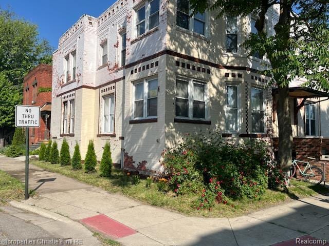 property at 4207 4th St