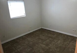 1516 Kent Ave in Nederland, TX - Building Photo - Building Photo