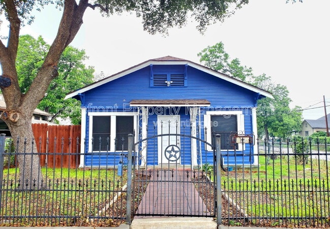 property at 933 Lamar St