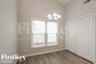 3321 Argyle Ln in Greensboro, NC - Foto de edificio - Building Photo