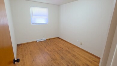 807-809 Sherry St in Neenah, WI - Building Photo - Building Photo