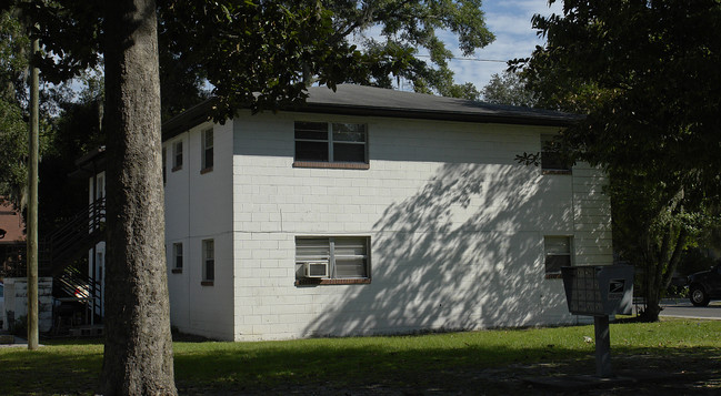 1508 NW 4th Ave in Gainesville, FL - Building Photo - Building Photo