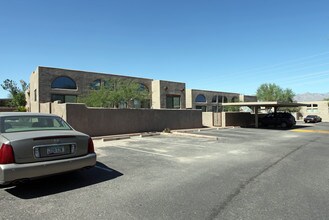 Cortland las Casas in Tucson, AZ - Building Photo - Building Photo