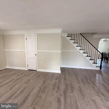 300 Delaware Ave in Florence, NJ - Building Photo - Building Photo