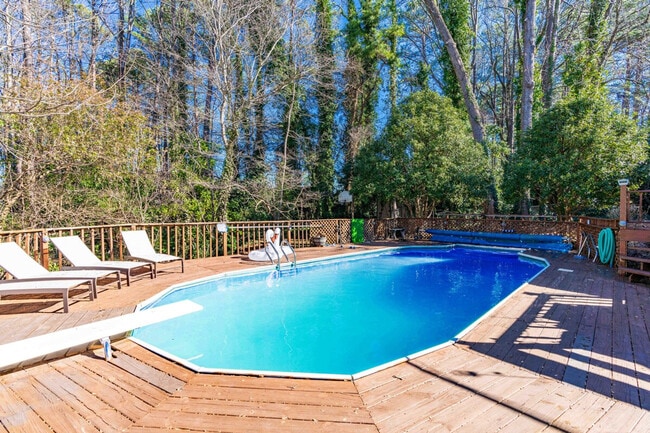 750 SE Maynard Rd in Cary, NC - Building Photo - Building Photo