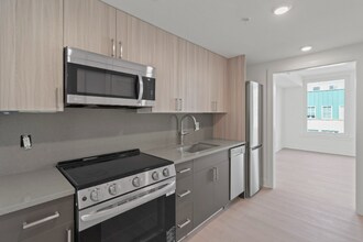 2000 Dreer St in Philadelphia, PA - Building Photo - Building Photo