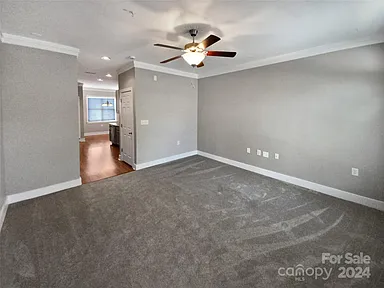 223 Harbour Pl Dr in Davidson, NC - Foto de edificio - Building Photo
