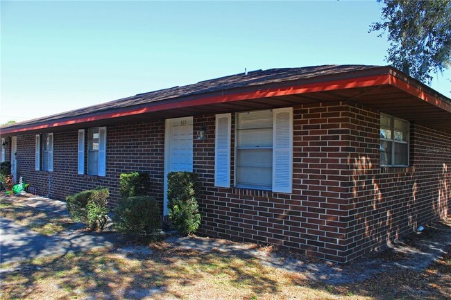 523 E Bella Vista St in Lakeland, FL - Foto de edificio - Building Photo