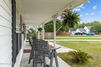 177 Avis Dr in Newport, NC - Building Photo - Building Photo