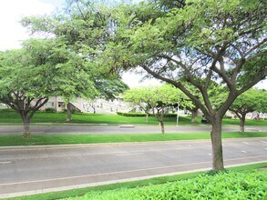 92-1530 Aliinui Dr in Kapolei, HI - Foto de edificio - Building Photo