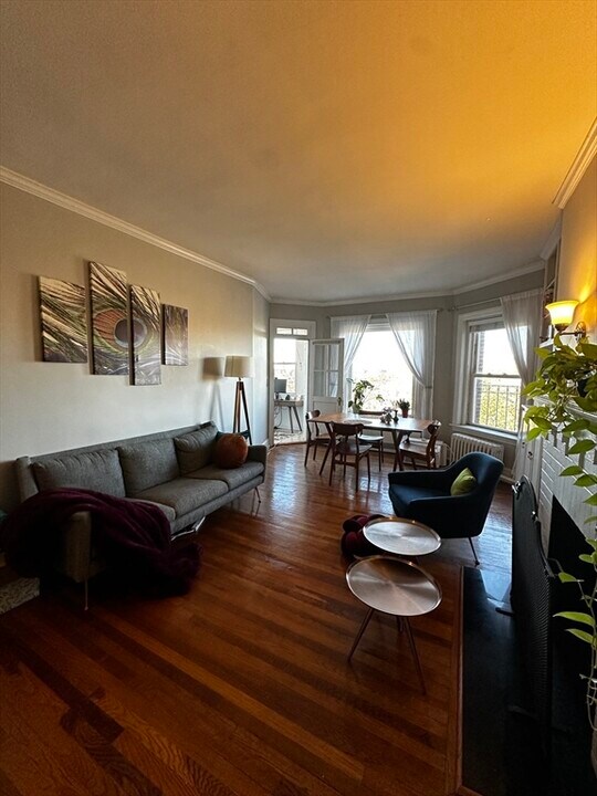 456 Beacon St, Unit 10 in Boston, MA - Foto de edificio