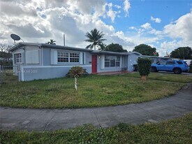 1560 W 53rd Terrace in Hialeah, FL - Building Photo