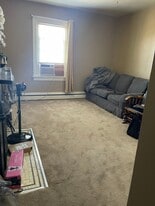 1229 Brownsville Rd, Unit Apartment 2Left in Pittsburgh, PA - Building Photo