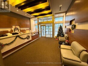 70 Town Centre Court in Toronto, ON - Building Photo - Building Photo