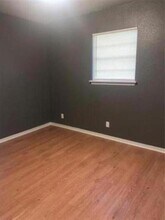 125 NW 7th St, Unit 125 in Cross Plains, TX - Building Photo - Building Photo