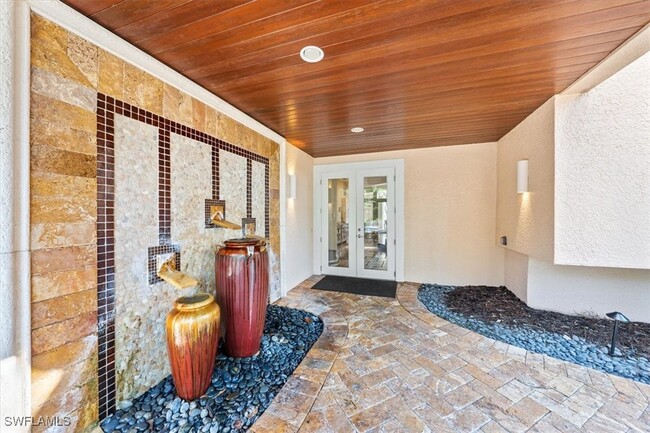 210 Central Ave in Naples, FL - Building Photo - Building Photo