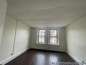 201 Harvard Ave in Boston, MA - Foto de edificio - Building Photo