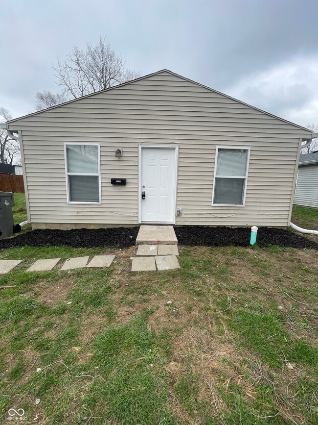 property at 2045 N Dearborn St