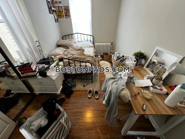 224 Hanover St in Boston, MA - Building Photo - Building Photo