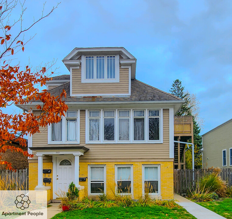 949 Sherman Ave in Evanston, IL - Foto de edificio