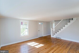 766 Sergeantsville Rd in Stockton, NJ - Building Photo - Building Photo