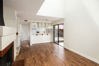 1467 Tyler Park Way in Mountain View, CA - Building Photo - Building Photo