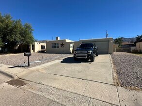 1516 Lincoln Ave in Alamogordo, NM - Building Photo - Building Photo