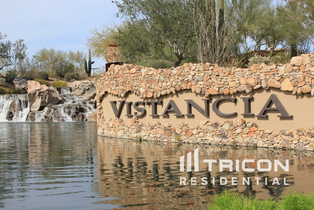 12548 W Hummingbird Terrace in Peoria, AZ - Building Photo