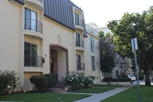 1951 Malcolm Ave, Unit 207 in Los Angeles, CA - Building Photo