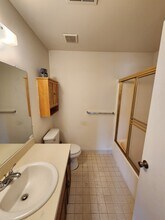 15779 Canal Rd in Clinton Township, MI - Building Photo - Building Photo