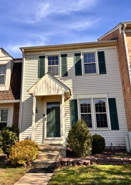 property at 713 Chimney Hill Ln