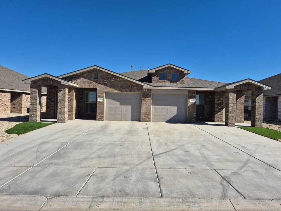2131 Kokomo Ave-Unit -Unit B in Lubbock, TX - Building Photo