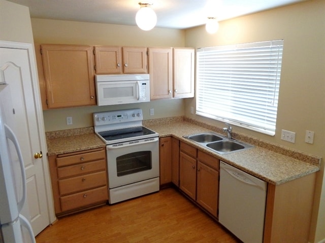 3340 S Raquel Cir in West Valley City, UT - Building Photo - Building Photo