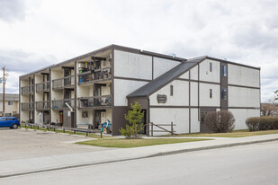 152 Ross Av Apartments