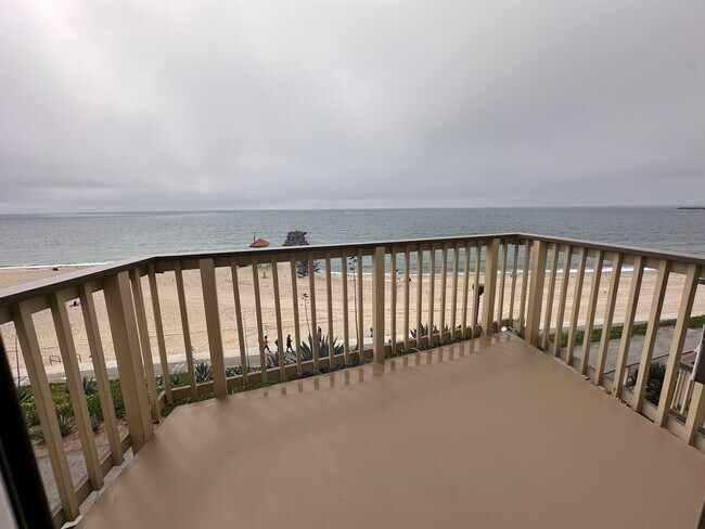 621 Esplanade in Redondo Beach, CA - Building Photo - Building Photo
