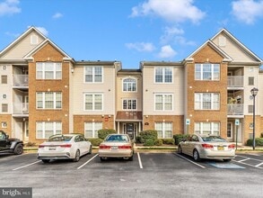 501 Patton Cir, Unit M in Frederick, MD - Building Photo - Building Photo
