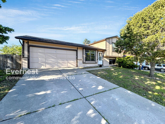 property at 3645 Queensland Pl
