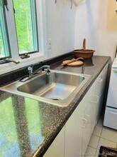 106 Spoonwood Rd in Wilton, CT - Building Photo - Building Photo