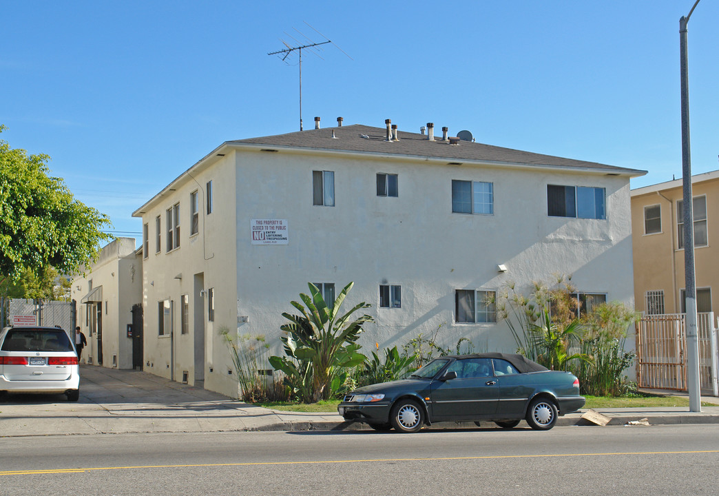 1134 S Fairfax Ave in Los Angeles, CA - Foto de edificio