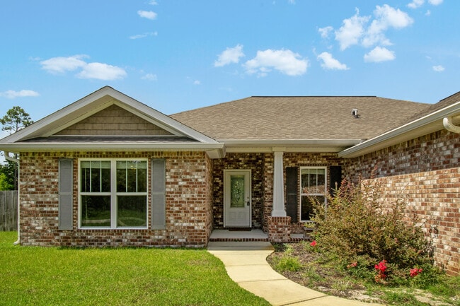 8748 Estrada St in Navarre, FL - Building Photo - Building Photo