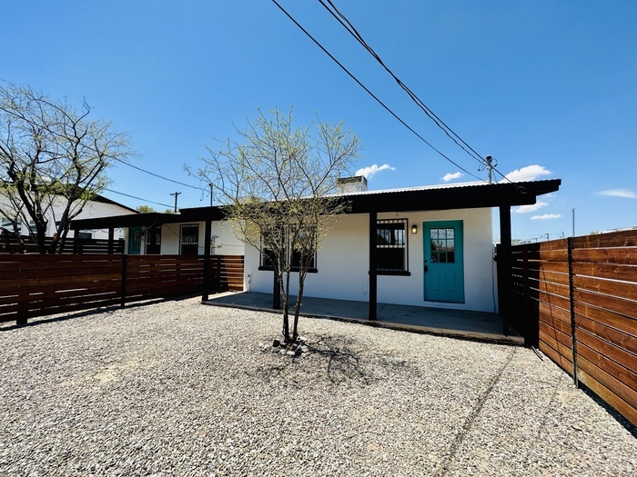 141 N Santa Rita Ave in Tucson, AZ - Building Photo