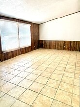 205 S 5th St in Weatherford, OK - Building Photo - Building Photo
