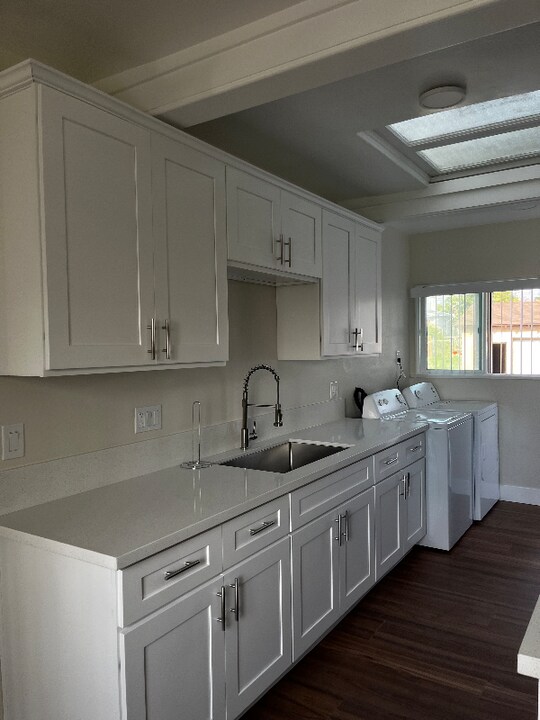 1348 Olivine Ave in Mentone, CA - Foto de edificio