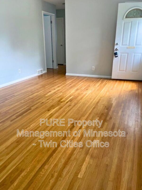 526 Otis Avenue in St. Paul, MN - Building Photo - Building Photo