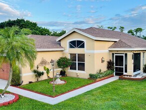 6817 Barnwell Dr in Boynton Beach, FL - Building Photo - Building Photo