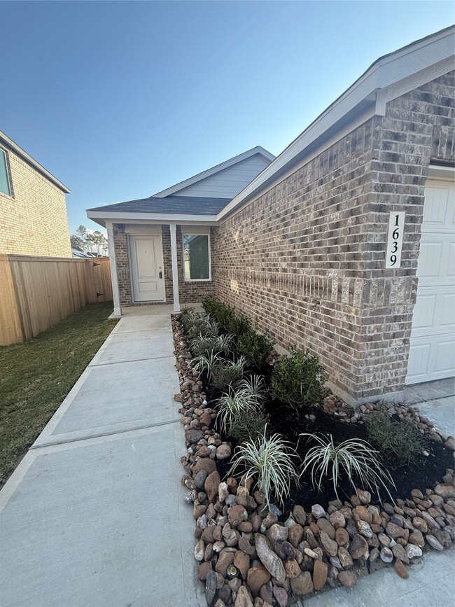 property at 1639 Golden Iris Dr