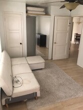 4310 Holt St in Bellaire, TX - Building Photo - Building Photo