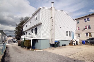 30 Sheridan St in Providence, RI - Building Photo - Building Photo