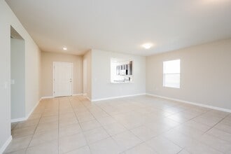 5341 Shell Mound Cir in Punta Gorda, FL - Building Photo - Building Photo