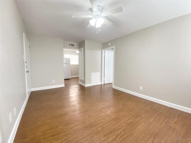 1141 N Durham Dr in Houston, TX - Building Photo - Building Photo